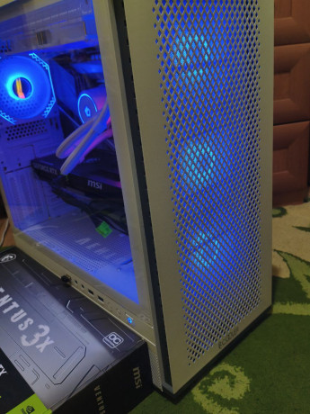 kompiuter-v-idealnom-sostoianii-prakticeski-novyi-big-1