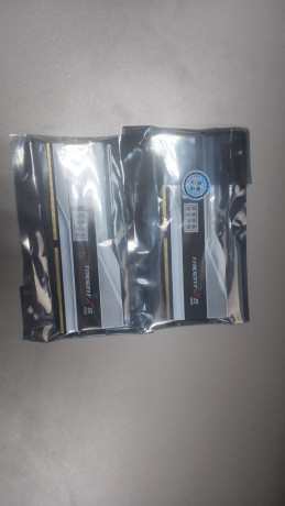 prodam-ozu-g-skill-triden-z-rgb-32gb-big-0