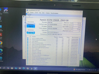 lenovo-b50-30-prodam-nout-v-xorosem-sost-svezaia-vinda-novyi-ssd-disknovyi-ozu-batareia-derzit-xo