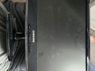 dva-monitora-v-xorosem-sostoianii