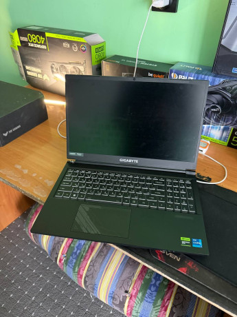 prodam-noutbuk-gygabyte-big-0