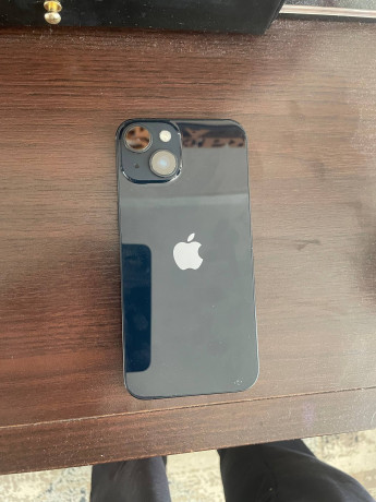 obmeniaiu-svoi-iphone-14-256-na-iphone-15-ili-samsung-s25-s-razumnoi-doplatoi-big-1