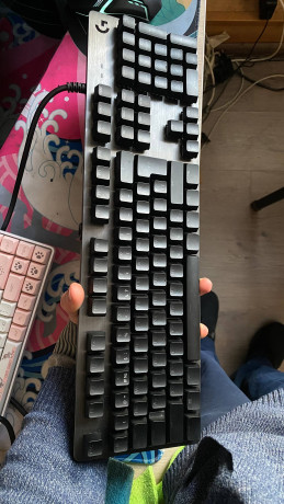 logitexh-g512-carbon-igx-brown-big-1