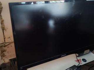 prodam-monitor-samsung-27-full-hd-60hz-hdmi-vga