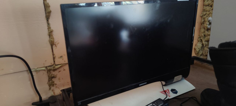 prodam-monitor-samsung-27-full-hd-60hz-hdmi-vga-big-0