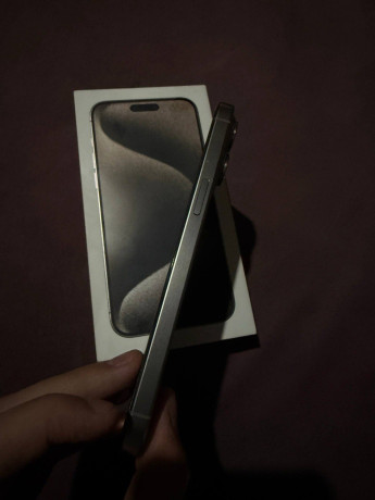 prodam-iphone-15-pro-max-big-3