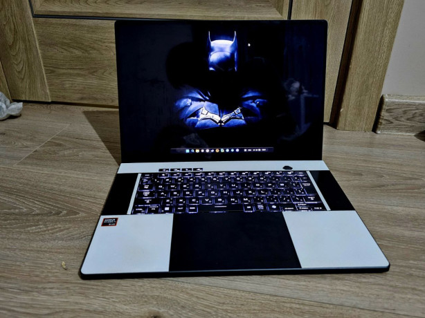 prodam-noutbuk-asus-rog-zephyrus-g16-2024-rtx-4070-ryzen-ai-9-hx370-32-gb-1tb-oled-ekran-240hz-big-0