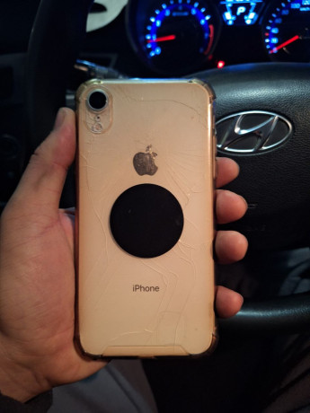 iphone-xr-64gb-big-4