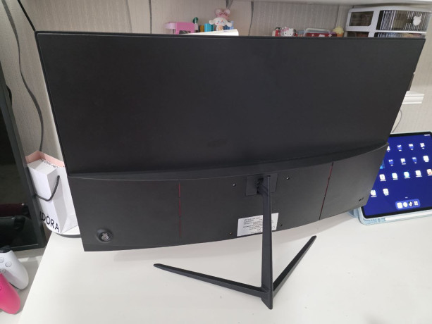 monitor-27-diagonal-big-1