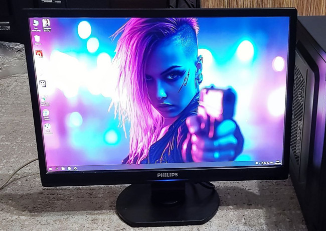 prodam-monitory-philips-22-bu-razieemy-vga-i-dvi-v-komplekte-kabelia-pitaniia-i-vga-big-0