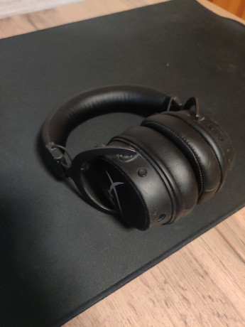 prodam-hyperx-cloud-mix-big-1