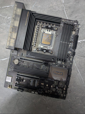 b650-asus-pro-art-big-0