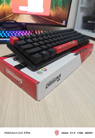 prodam-klaviaturu-hyperx-alloy-origins-65-big-2