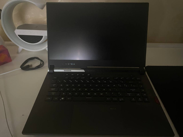 igrovoi-noutbuk-2021-rog-strix-scar-15-g533qs-ds96-big-3