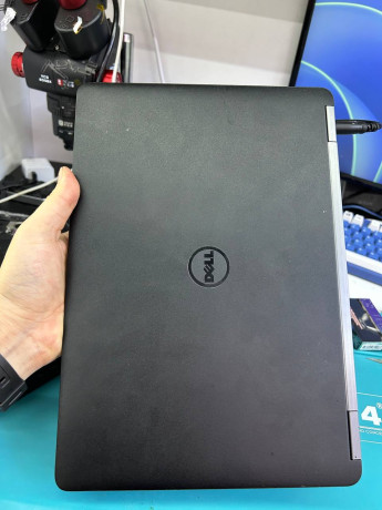 dell-latitude-e7270-big-0