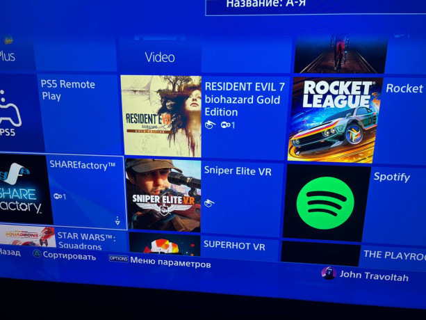 prodam-ps4-pro-polnyi-komplekt-pod-vr-i-akaunt-s-igrami-big-3