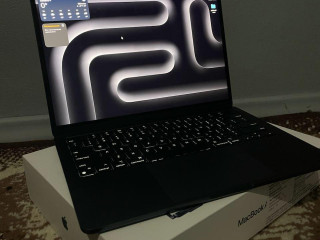 prodaiu-macbook-air-m2-2022-goda