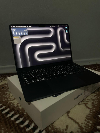 prodaiu-macbook-air-m2-2022-goda-big-0