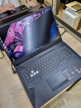 asus-tuf-gaming-f17-big-0