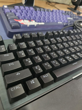 prodam-polnorazmernuiu-mexaniceskuiu-klaviaturu-hyperx-mkw100-big-2