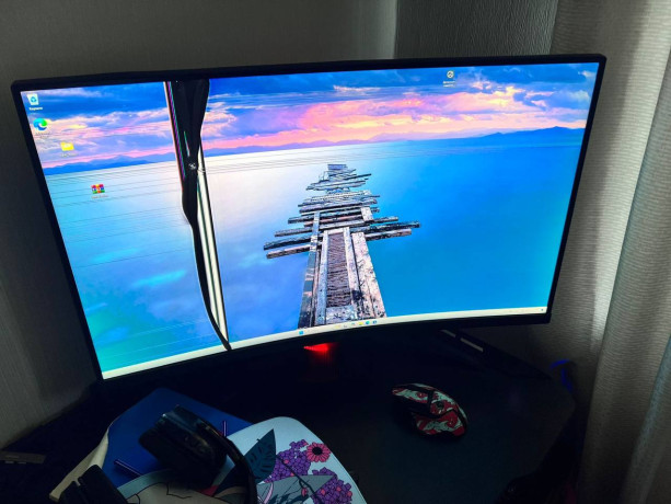 monitor-asus-rog-xg32vq-big-3
