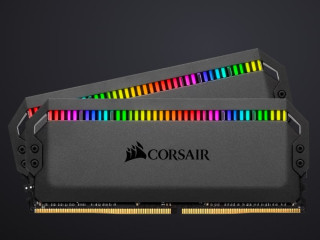 komplekt-modulei-pamiati-dominator-platinum-rgb-32-gb-2-x-16-gb-ddr4-dram-3600-mgc-c18