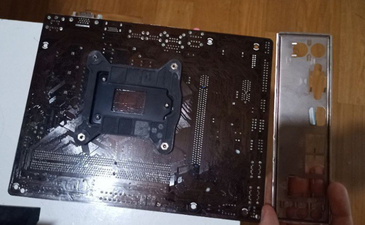 intel-core-i7-3770-asrock-h61-12gb-ozu-25-000-big-1