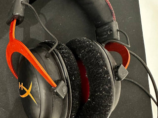 prodam-nausniki-hyperx-cloud-2-bez-zvukovoi-karty-korobka-est