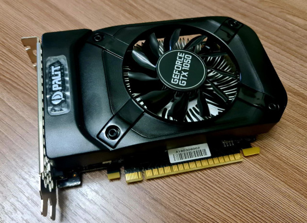 videokarta-palit-gtx-760-2gb-v-otlicnom-sostoianii-ne-sumit-i-ne-greetsia-big-0
