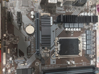 gigabyte-b760-ds3h-ddr4-bez-zagluski-1st-30000k