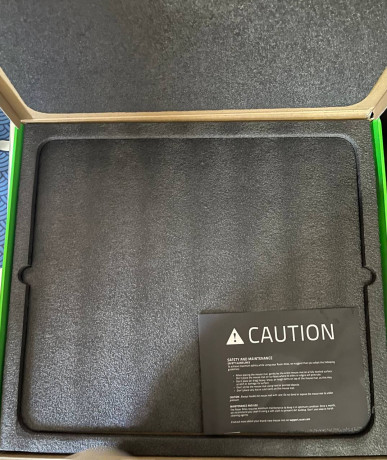 steklopad-razer-atlas-iz-zakalennogo-stekla-sostoianie-idealnoe-v-rodnoi-korobke-big-3