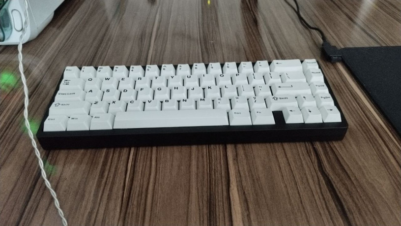 kratkostoiat-svitci-coconut-lattesmazanybaza-lucky65abs-keycaps-big-0