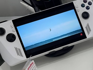 obmeniaiu-konsol-asus-rog-ally-z1-extreme-na-sistemnyi-blok-ili-noutbuk