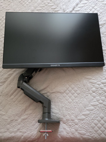 monitor-gigabyte-big-0