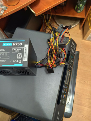 prodam-blok-pitaniia-antec-atom-v750-750w-novy-sniat-s-novogo-korpusa-sli-v-komplekte-s-korpusami-big-2