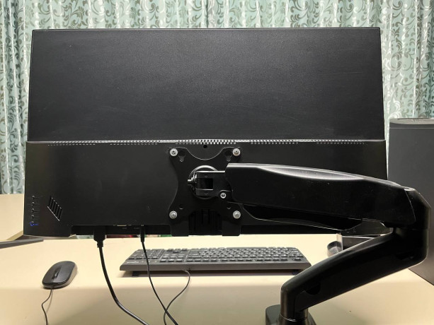 v-prodaze-igrovoi-monitor-x-game-big-4
