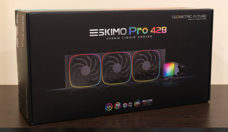 v-prodaze-komplekt-geometric-future-novyi-big-3