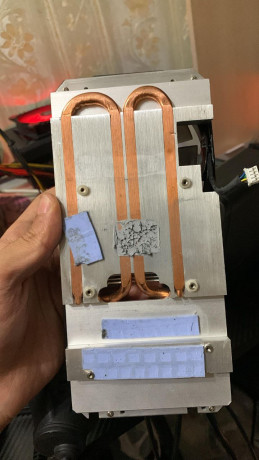 nuzen-takoi-radiator-s-kozuxom-ili-polnostiu-ne-rabocaia-karta-rtx-2060-super-big-1