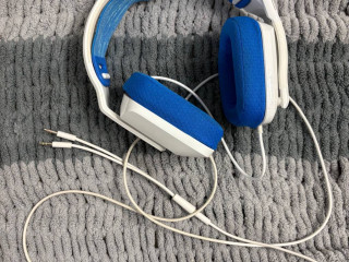 nausniki-logitech-335