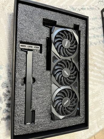 videokarta-rtx3080-10gb-msi-big-0