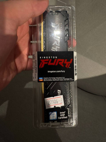 almaty-prodam-operativka-kingston-8gb-ddr4-3200-cena-13-000-torg-est-big-0