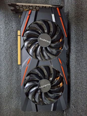 videokarta-gigabyte-rx-590-gaming-8g-rev-20-big-0