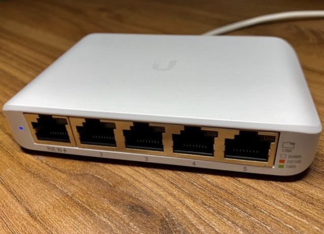 ubiquiti-unifi-usw-flex-mini-novyi-zapakovannyi-big-0
