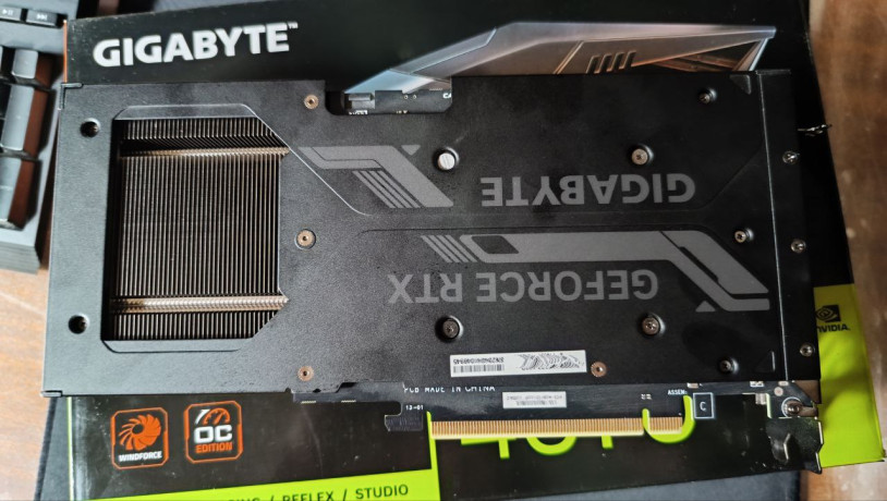 prodam-videokartu-gigabyte-geforce-rtx-4070-windforce-oc-12-gb-big-0
