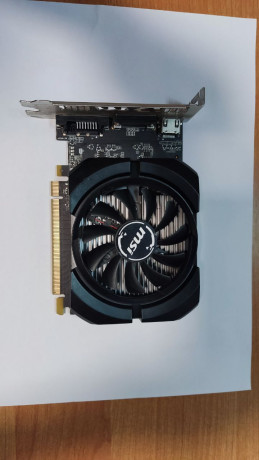 prodam-videokarty-gt730-4gb-zagluski-v-otlicnom-sostoianii-rabocie-big-0