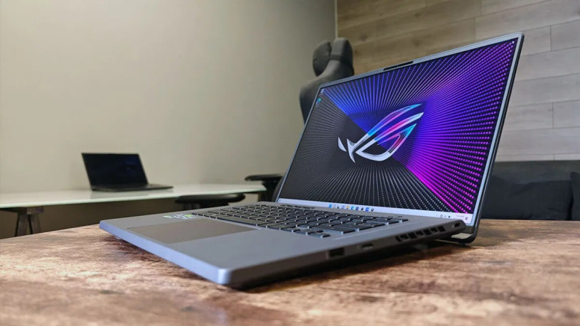 asus-rog-zephyrus-g16-povyse-klassom-cem-strix-legion-big-4