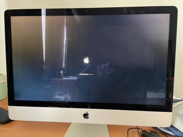 imac-27-late-2013-32-gb-ozu-i5-gtx-775m-treshhina-na-ekrane-big-2