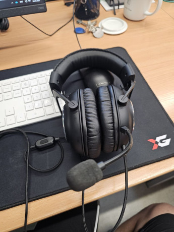 prodam-nausniki-logitech-g-pro-x-big-1