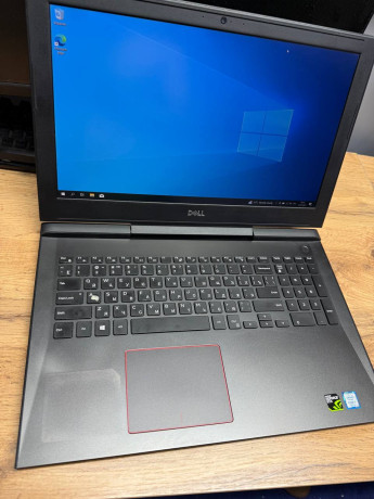 dell-inspiron-7577-big-0