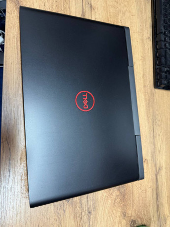 dell-inspiron-7577-big-2